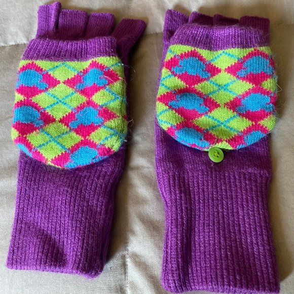 Disney Accessories - Disney Purple & Plaid Knit Mittens